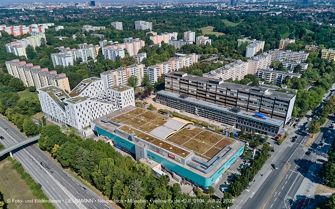 22.07.2022 - Plettzentrum und Montessori Schule in Neuperlach